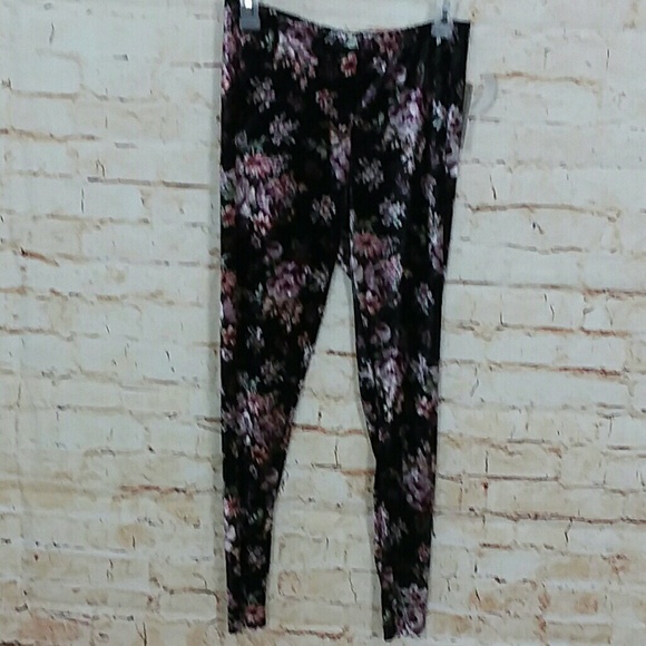 4 for $25💟 No Comment | Floral skinny pant - Picture 1 of 2